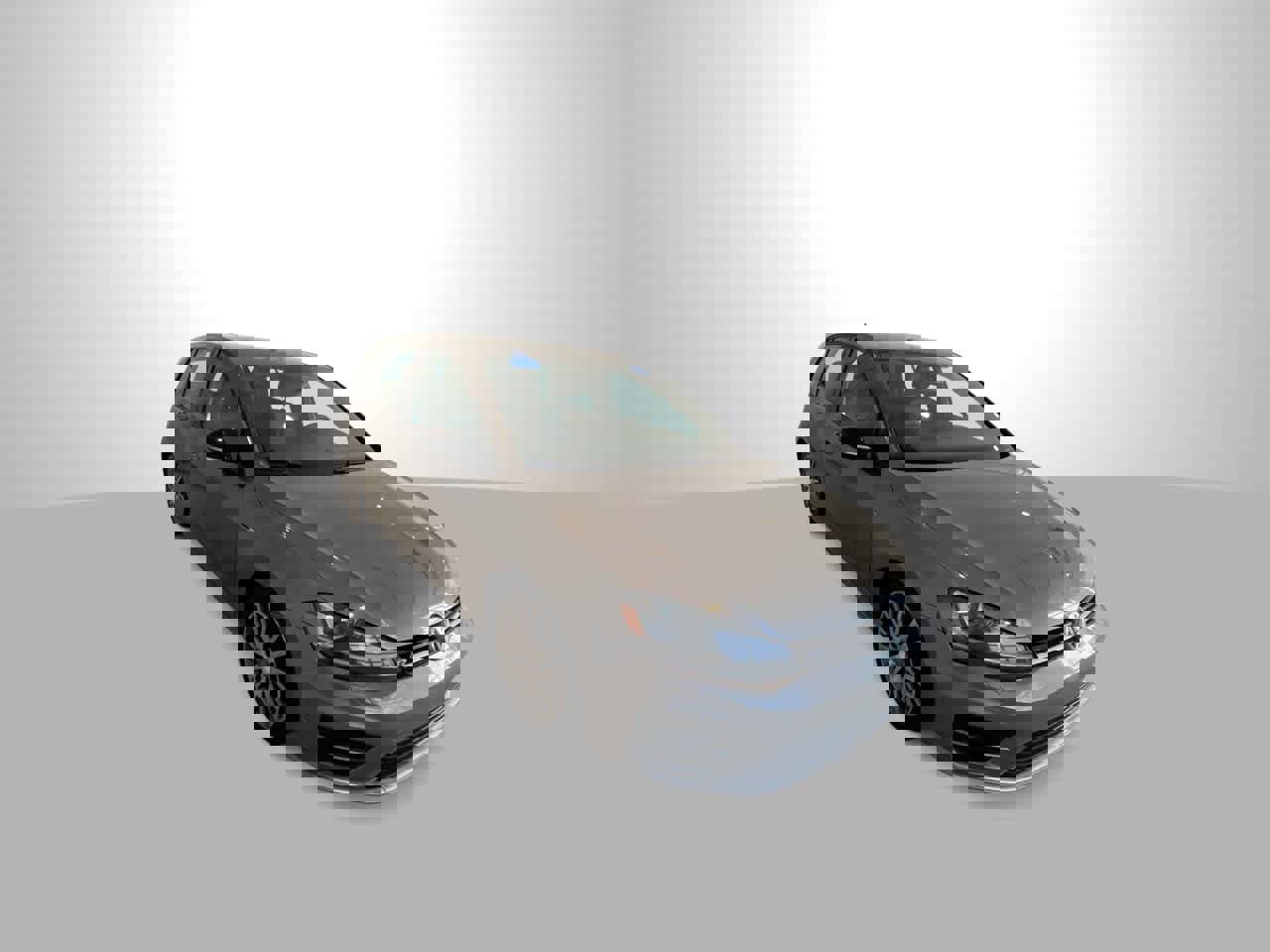 Used 2016 Volkswagen Golf R 4-Door image 2