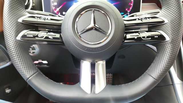 Used 2024 Mercedes-Benz C 300 4MATIC Sedan w/ Pinnacle Trim Package image 41