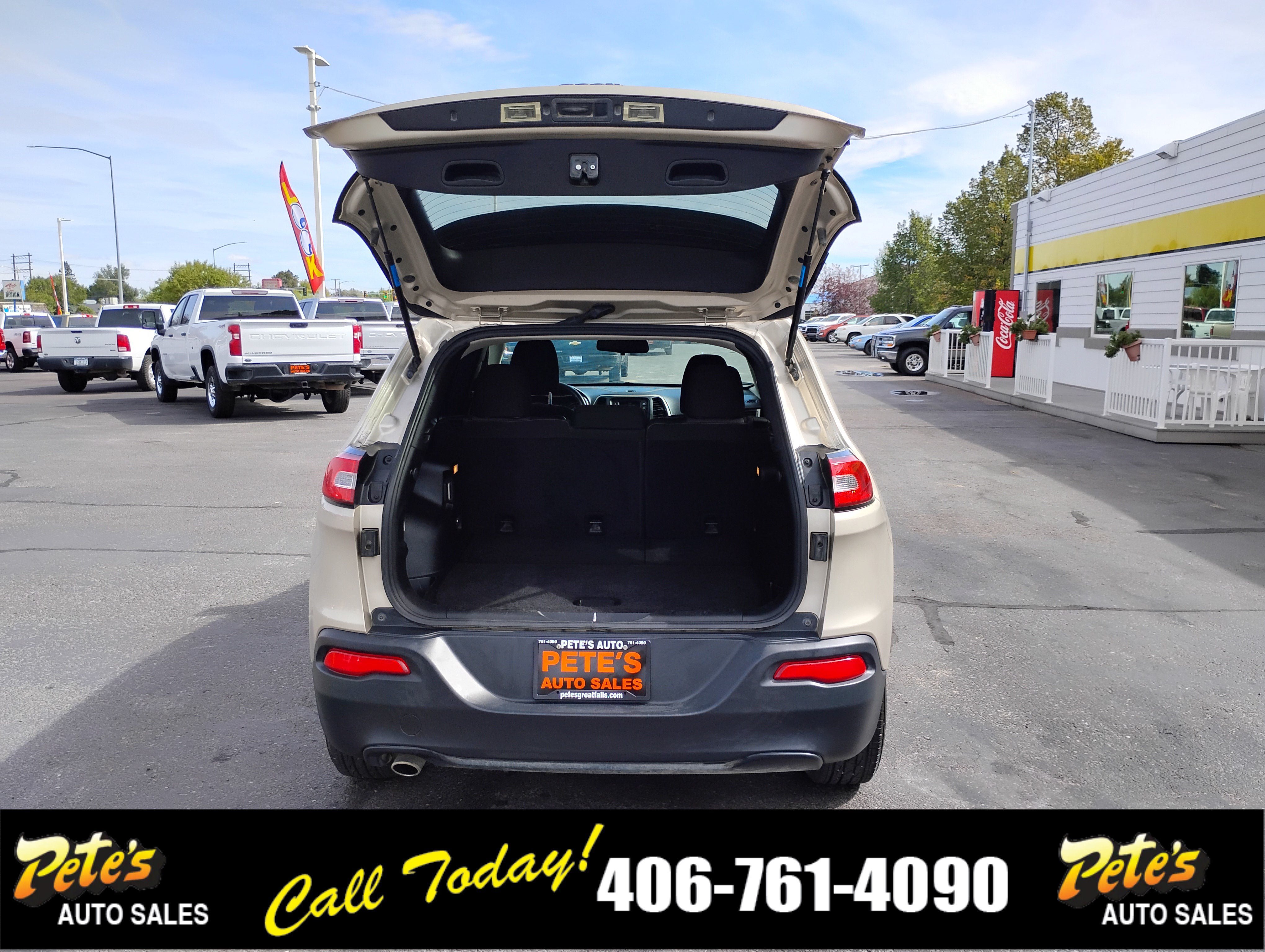 Used 2015 Jeep Cherokee Sport AWD/4WD image 23