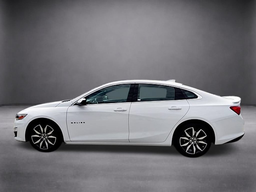 Used 2025 Chevrolet Malibu RS FWD image 9