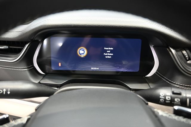 Used 2023 Jeep Grand Cherokee L Limited image 34