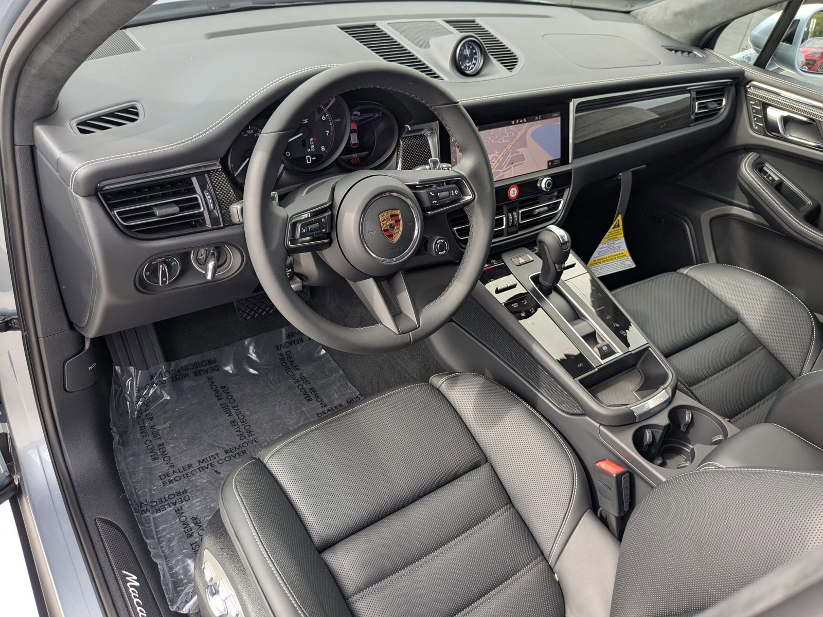 New 2026 Porsche Macan GTS image 4