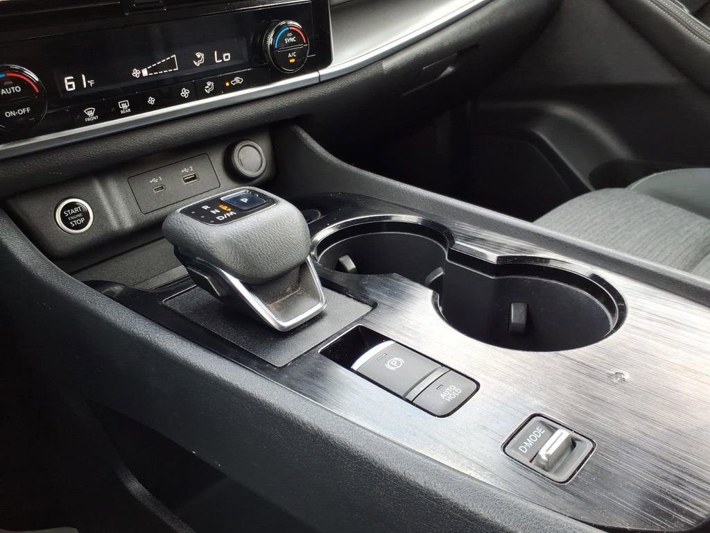 Used 2021 Nissan Rogue SV image 21