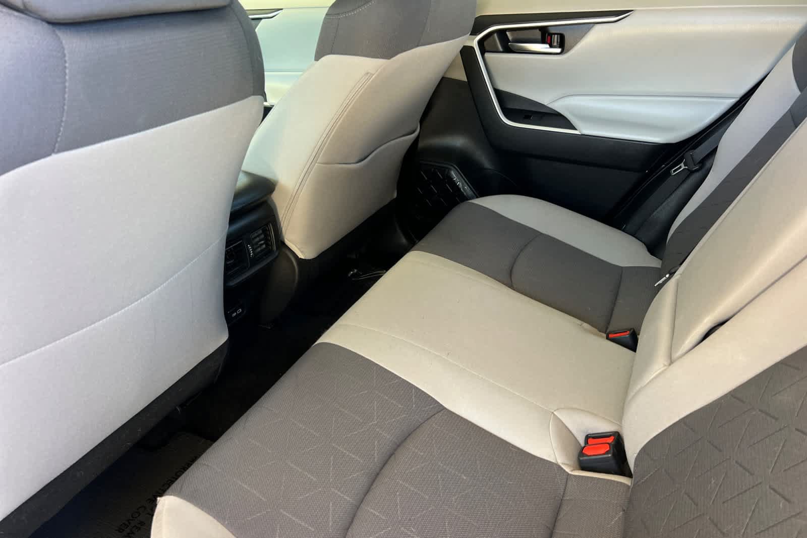 Certified 2024 Toyota RAV4 XLE w/ Convenience Package AWD/4WD image 4