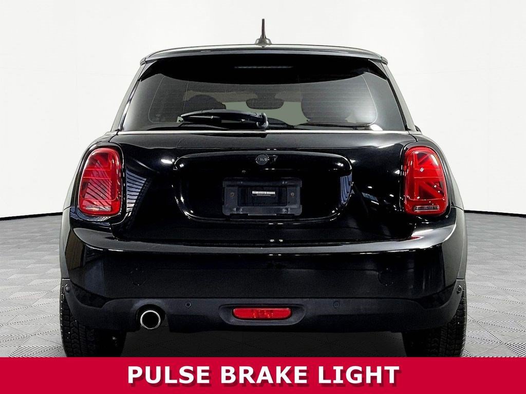 Used 2021 MINI Cooper 2-Door Hardtop w/ Premium Package FWD image 5
