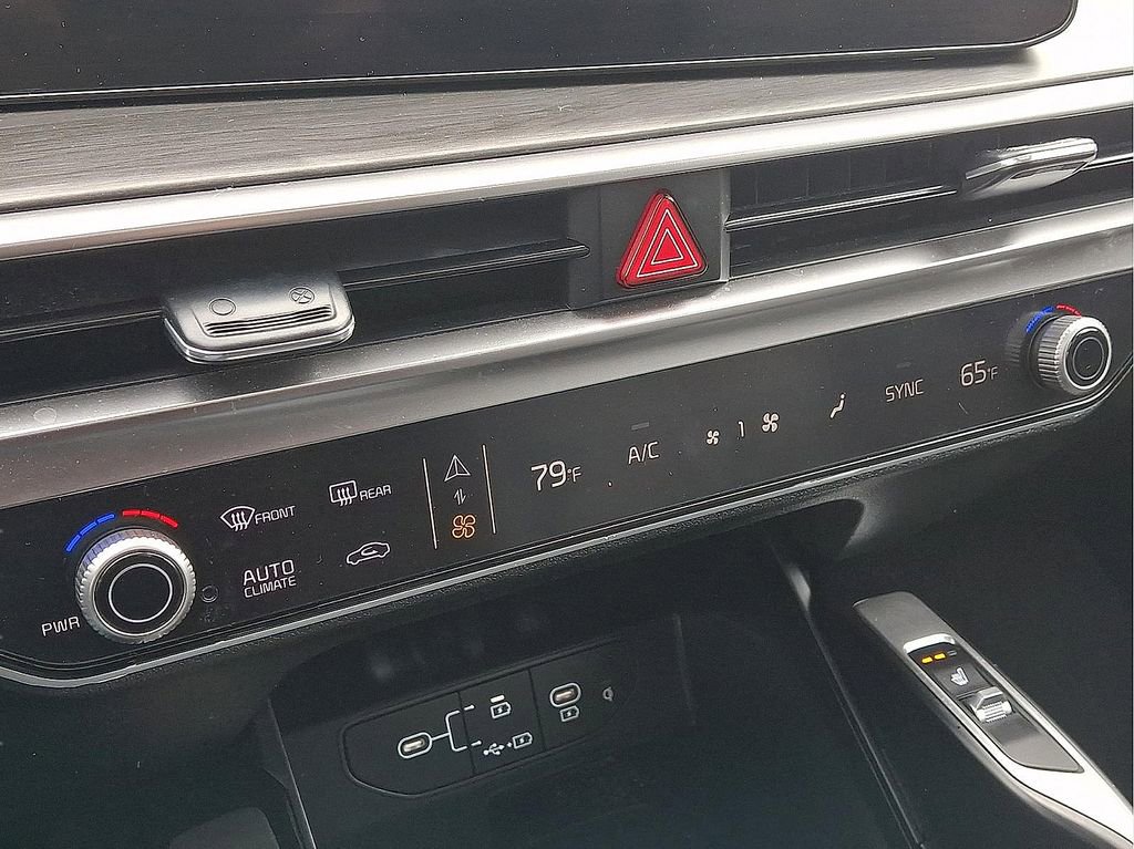 Used 2024 Kia Sorento X-Line EX image 17