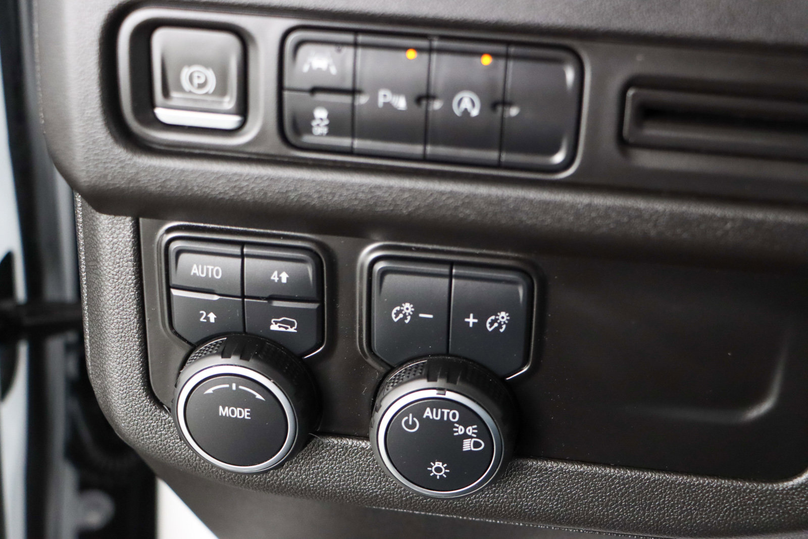 Used 2023 Chevrolet Suburban LT image 22