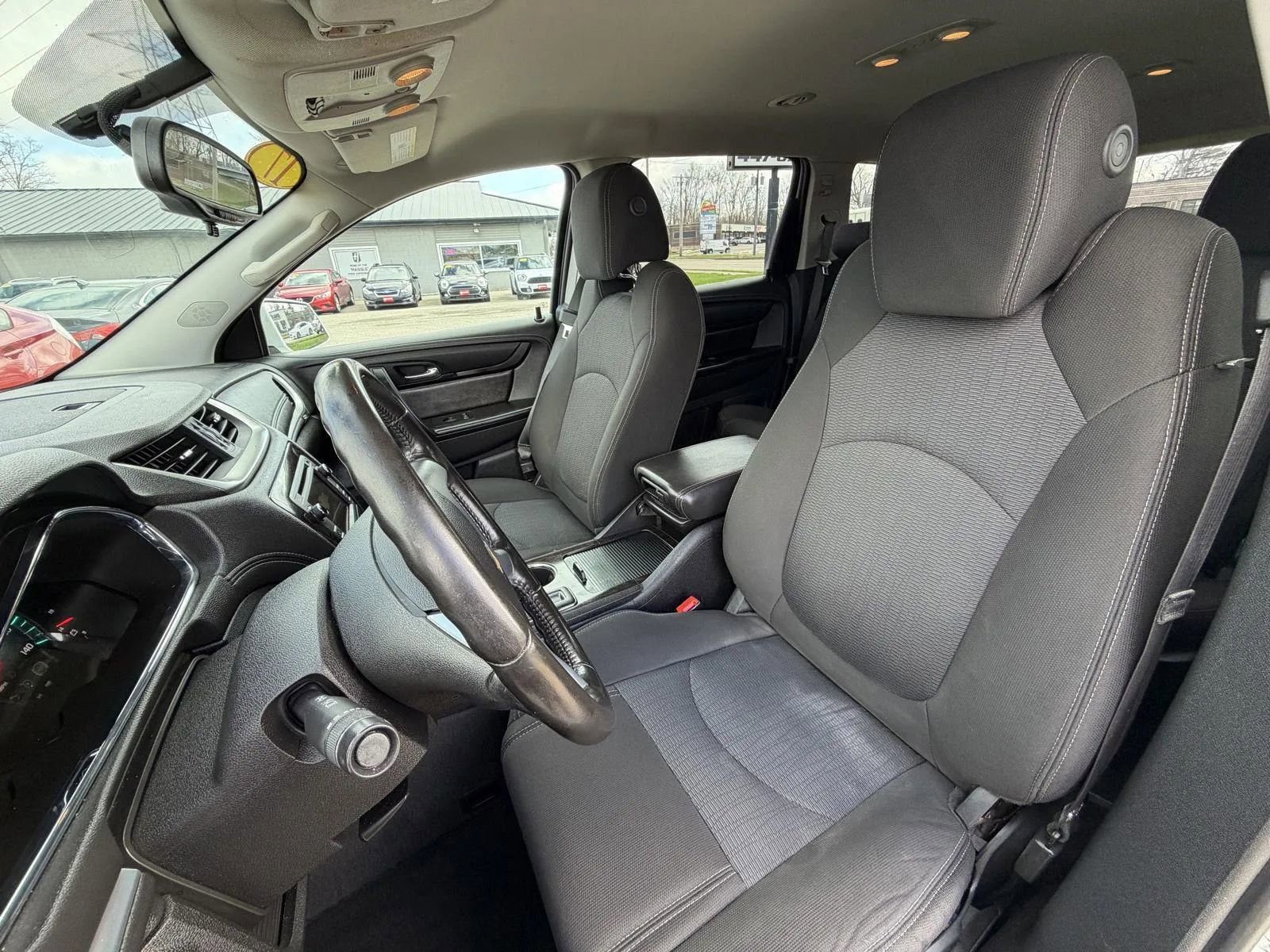 Used 2017 Chevrolet Traverse LT w/ Style and Technology Package AWD/4WD image 13