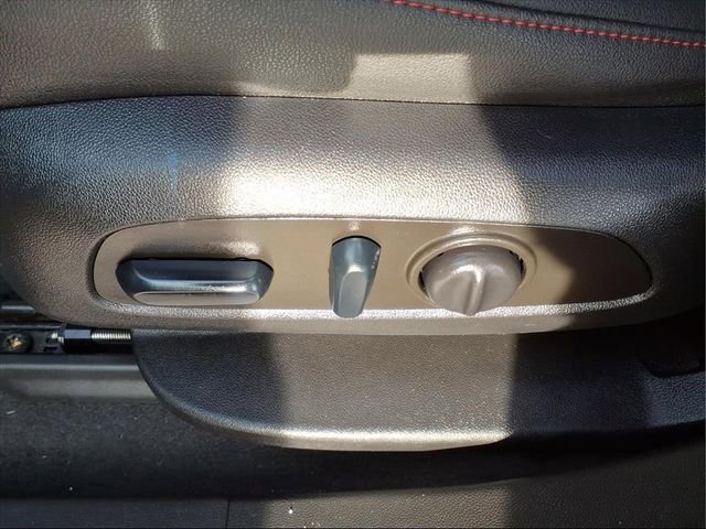 Used 2022 Chevrolet Blazer RS w/ Enhanced Convenience Package image 13