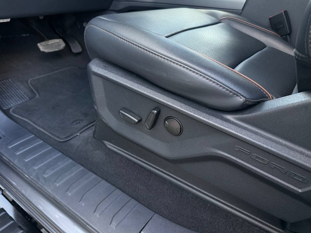 Used 2026 Ford F350 Lariat AWD/4WD image 39