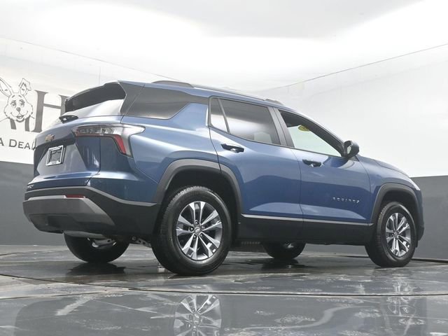 Used 2026 Chevrolet Equinox LT image 32