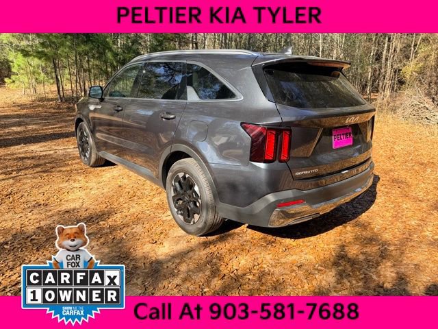 Certified 2024 Kia Sorento S image 10