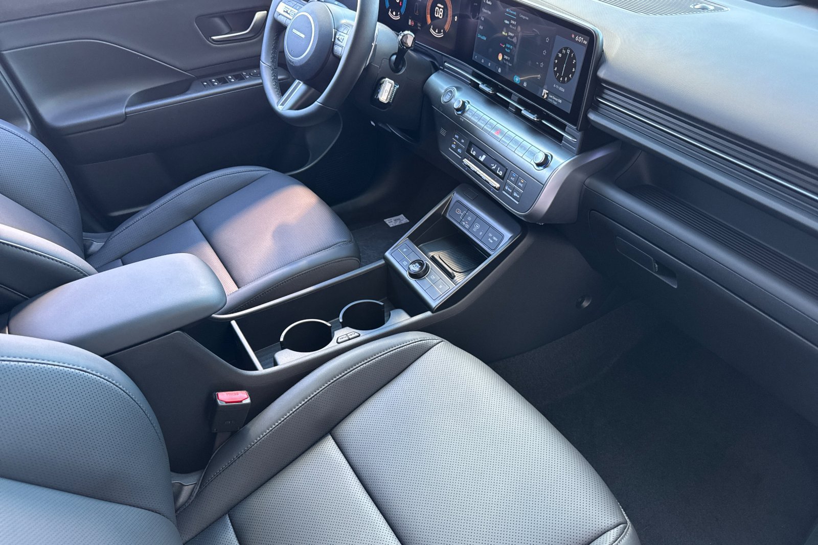 New 2026 Hyundai Kona SEL Premium FWD image 17