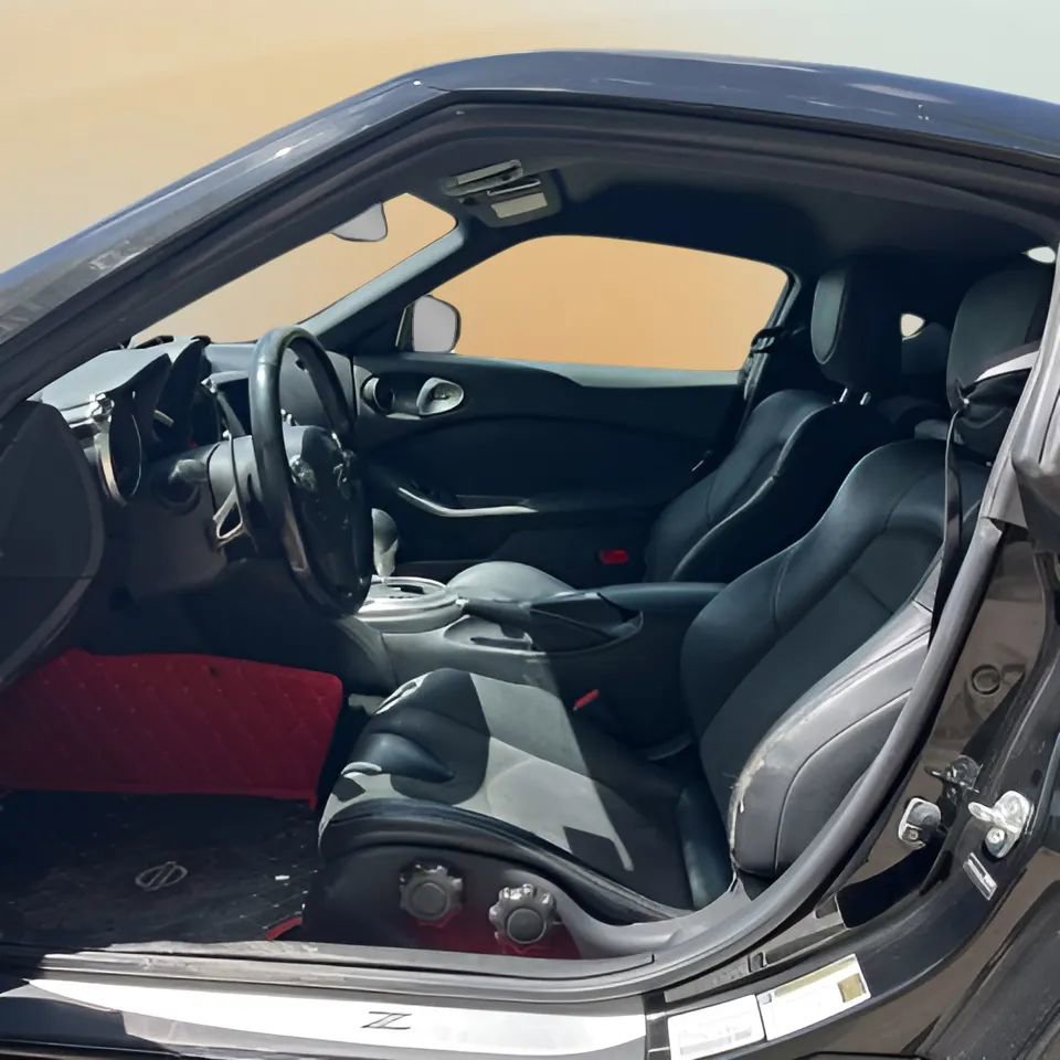Used 2014 Nissan 370Z Touring w/ Sport Package RWD image 24