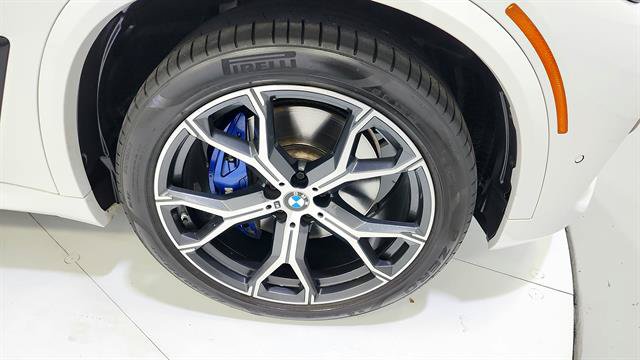 Used 2022 BMW X5 sDrive40i w/ M Sport Package RWD image 38
