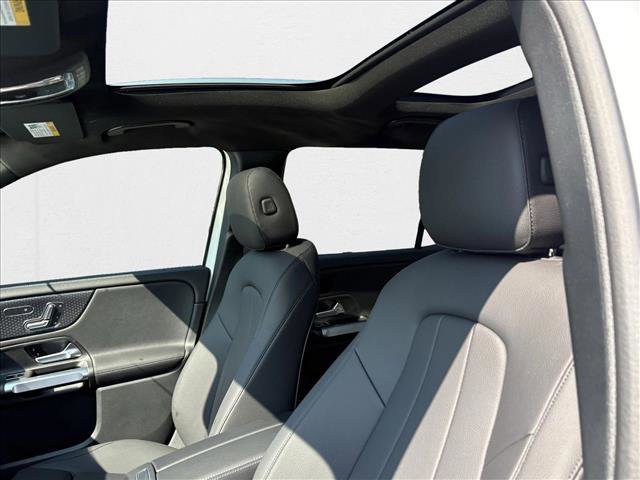 New 2026 Mercedes-Benz GLB 250 image 14