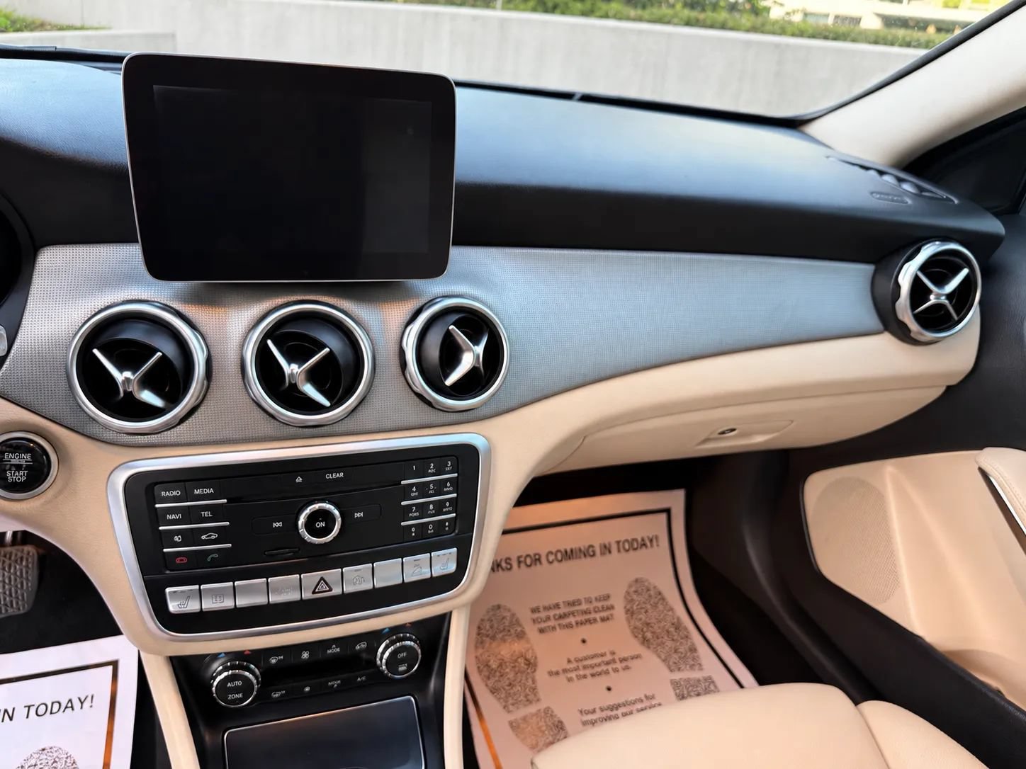 Used 2018 Mercedes-Benz GLA 250 4MATIC image 14