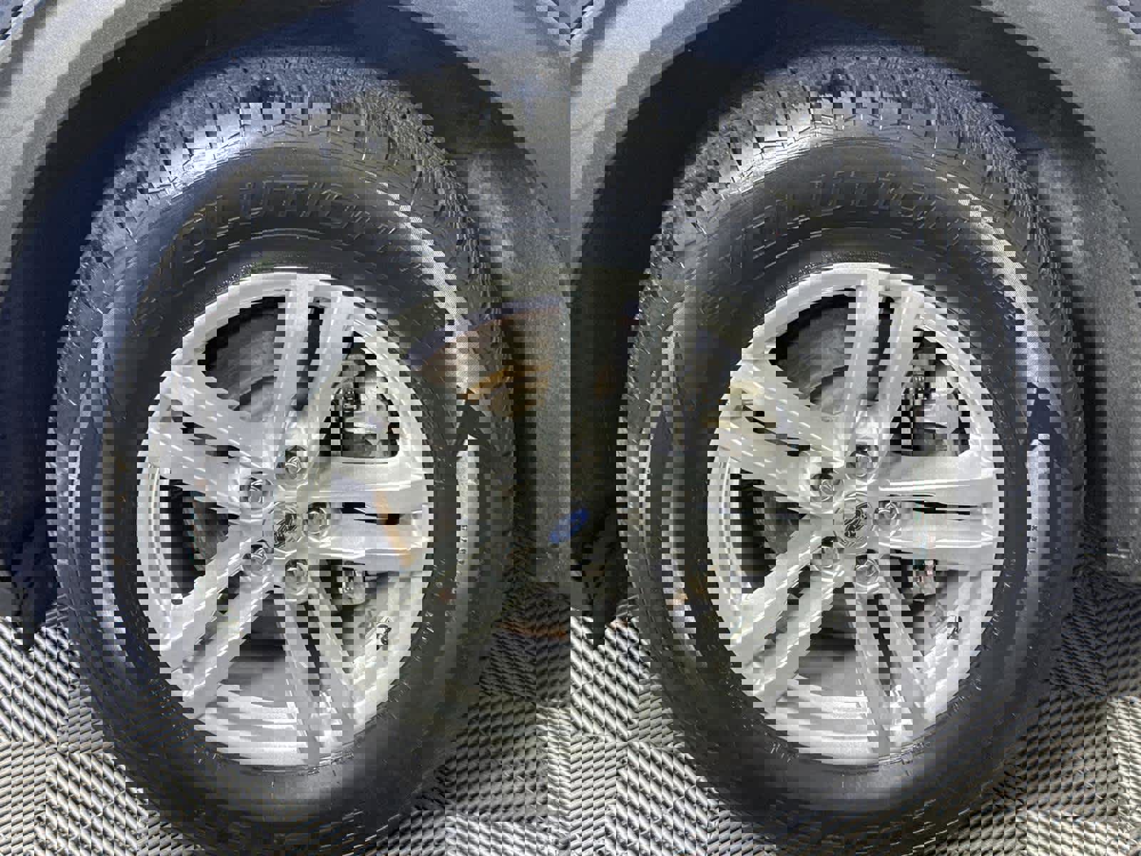 Used 2022 Ford Explorer XLT w/ Equipment Group 202A image 10