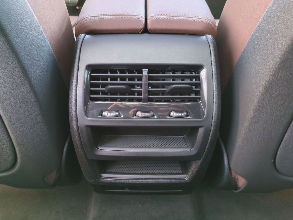 New 2026 BMW X5 xDrive40i w/ M Sport Package image 22