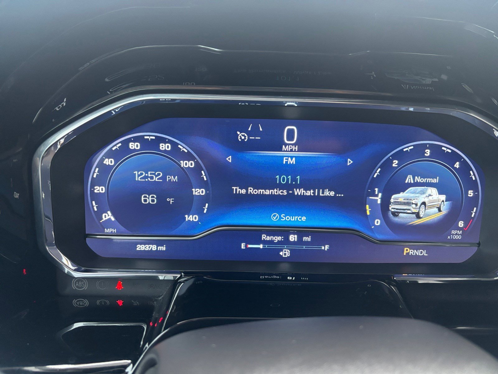 Used 2023 Chevrolet Silverado 1500 LT RWD image 17