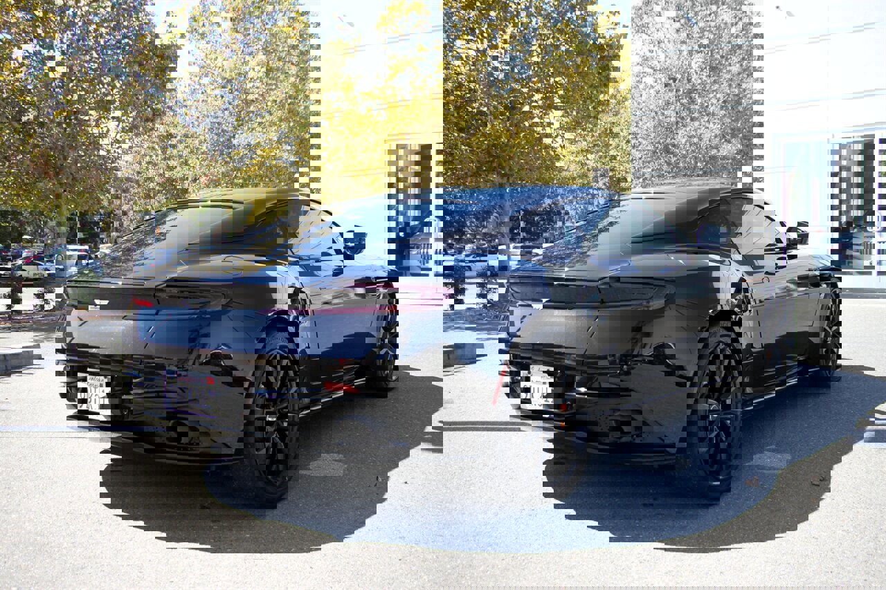 Used 2018 Aston Martin DB11 Coupe image 8