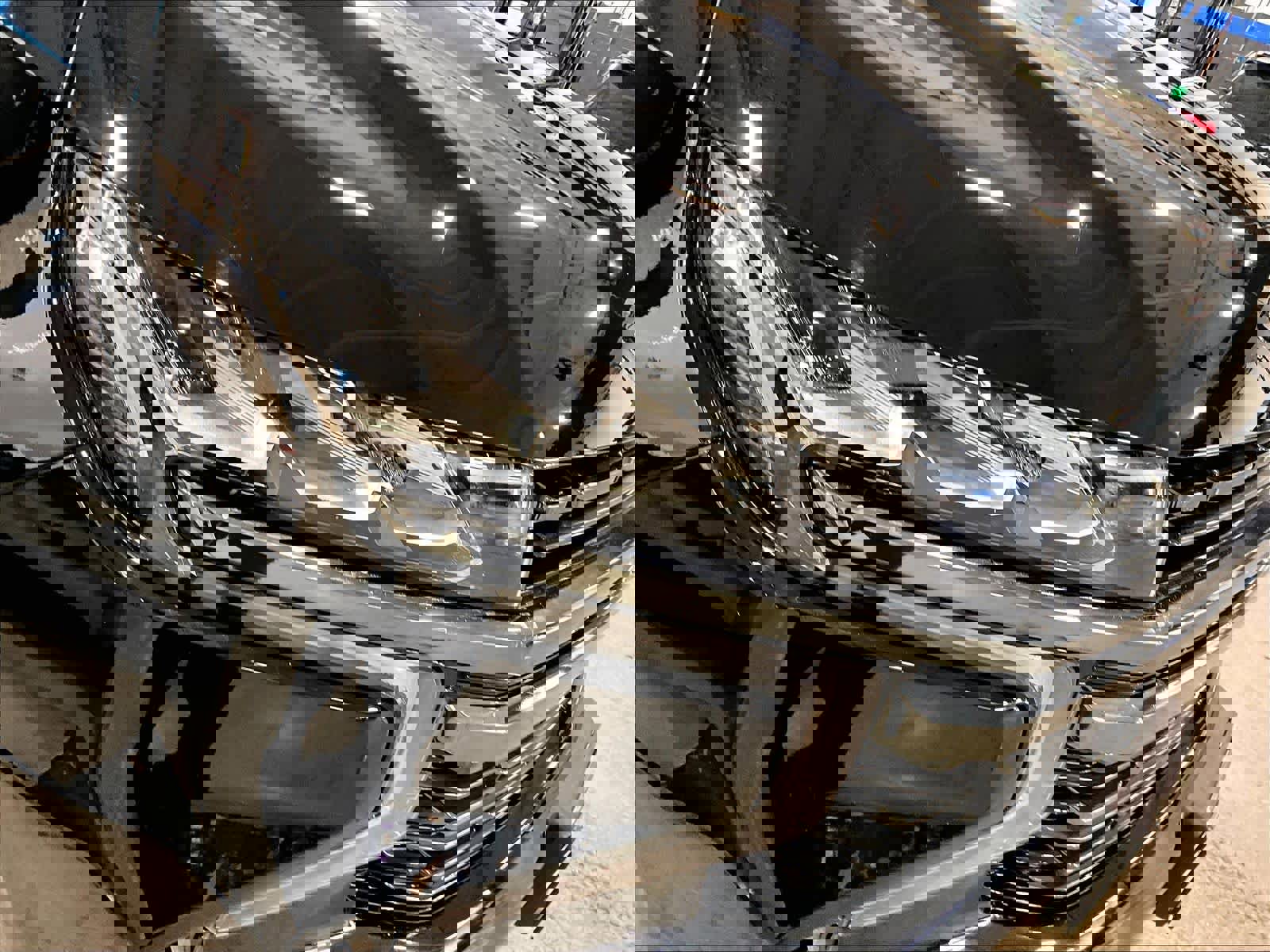 Used 2022 Chevrolet Suburban RST w/ Luxury Package image 34