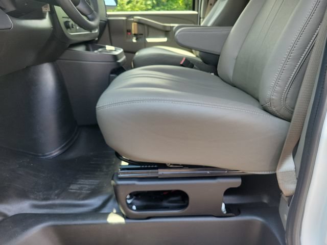 New 2026 GMC Savana 2500 w/ Driver Convenience Package RWD image 18
