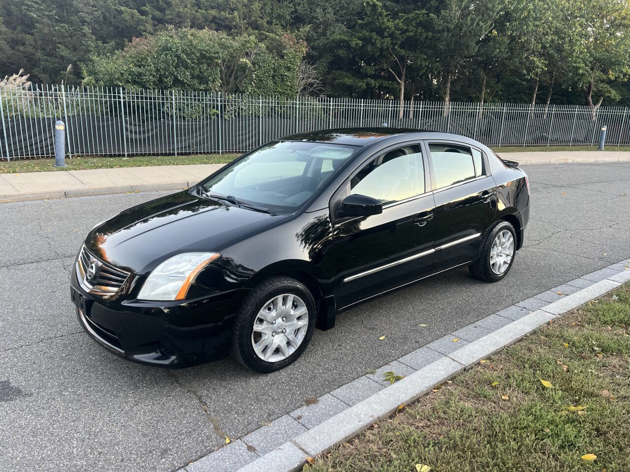 Used 2012 Nissan Sentra 2.0 S image 3
