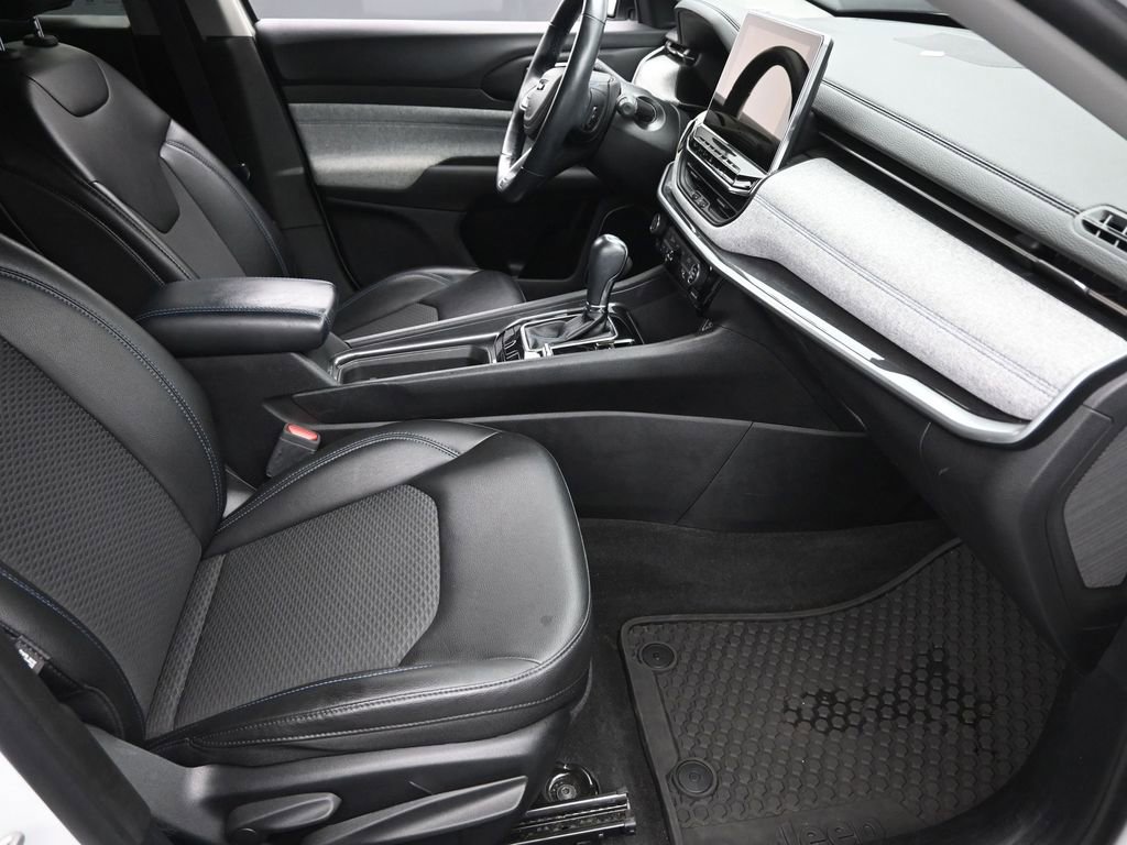 Used 2022 Jeep Compass Latitude w/ Convenience Group image 6