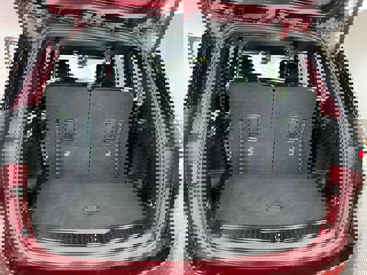 Used 2023 Jeep Grand Cherokee L Laredo image 34