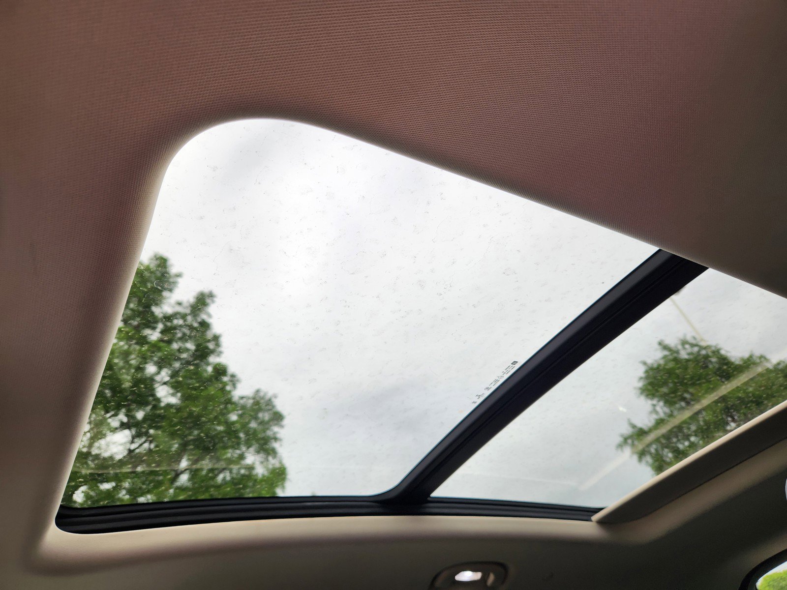 Used 2021 Buick Envision Essence w/ Technology Package I FWD image 6