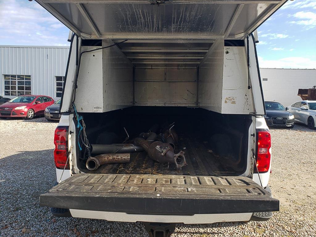 Used 2015 Chevrolet Silverado 3500 High Country w/ Duramax Plus Package image 29