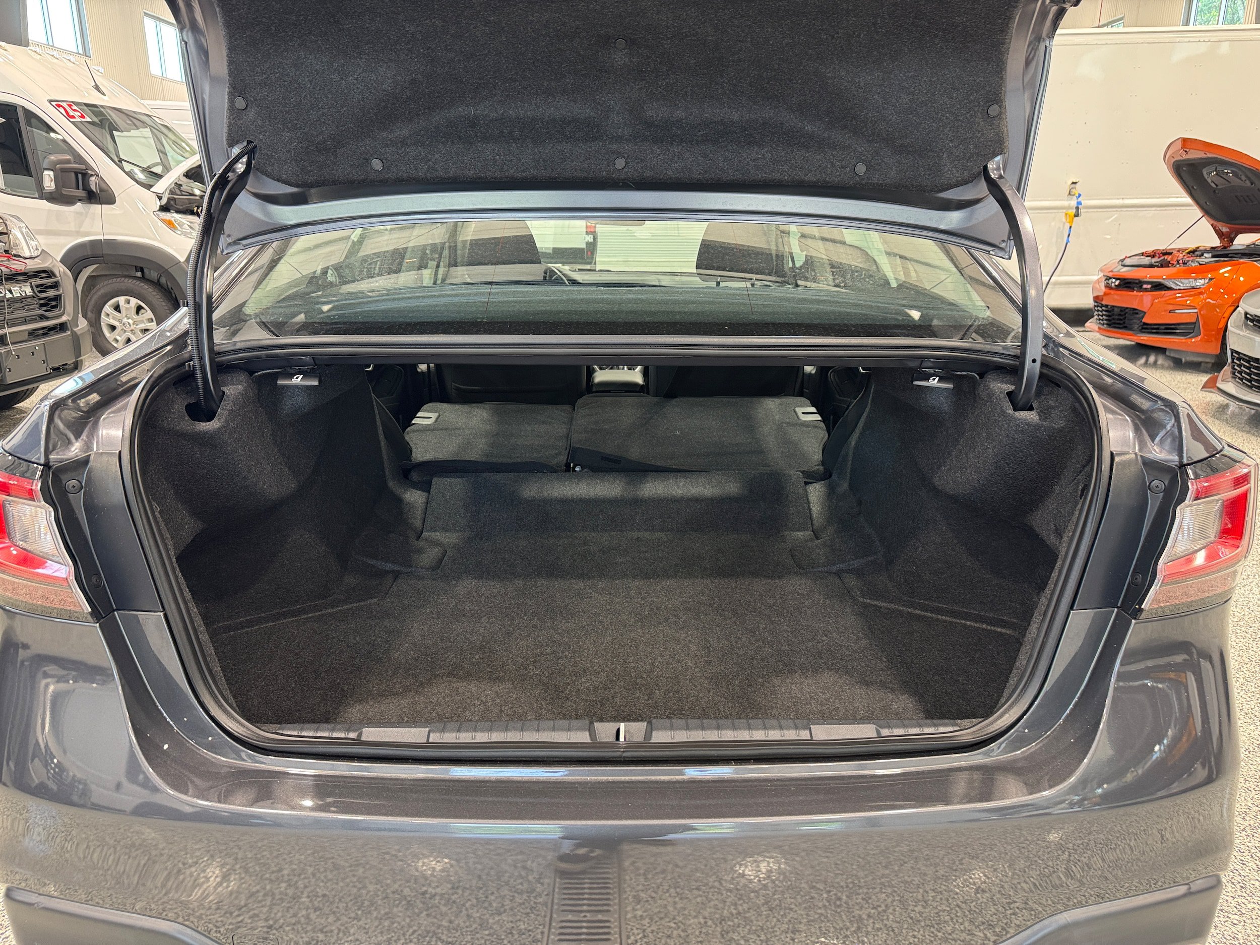 Used 2023 Subaru Legacy Premium AWD/4WD image 10