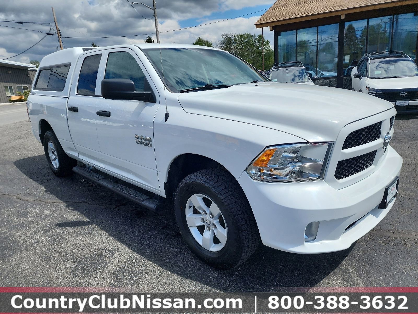 Used 2018 RAM 1500 Express AWD/4WD image 2