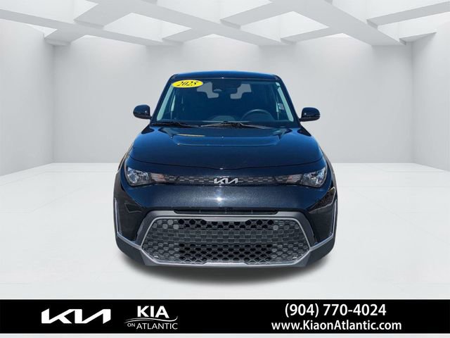 Used 2025 Kia Soul LX image 8