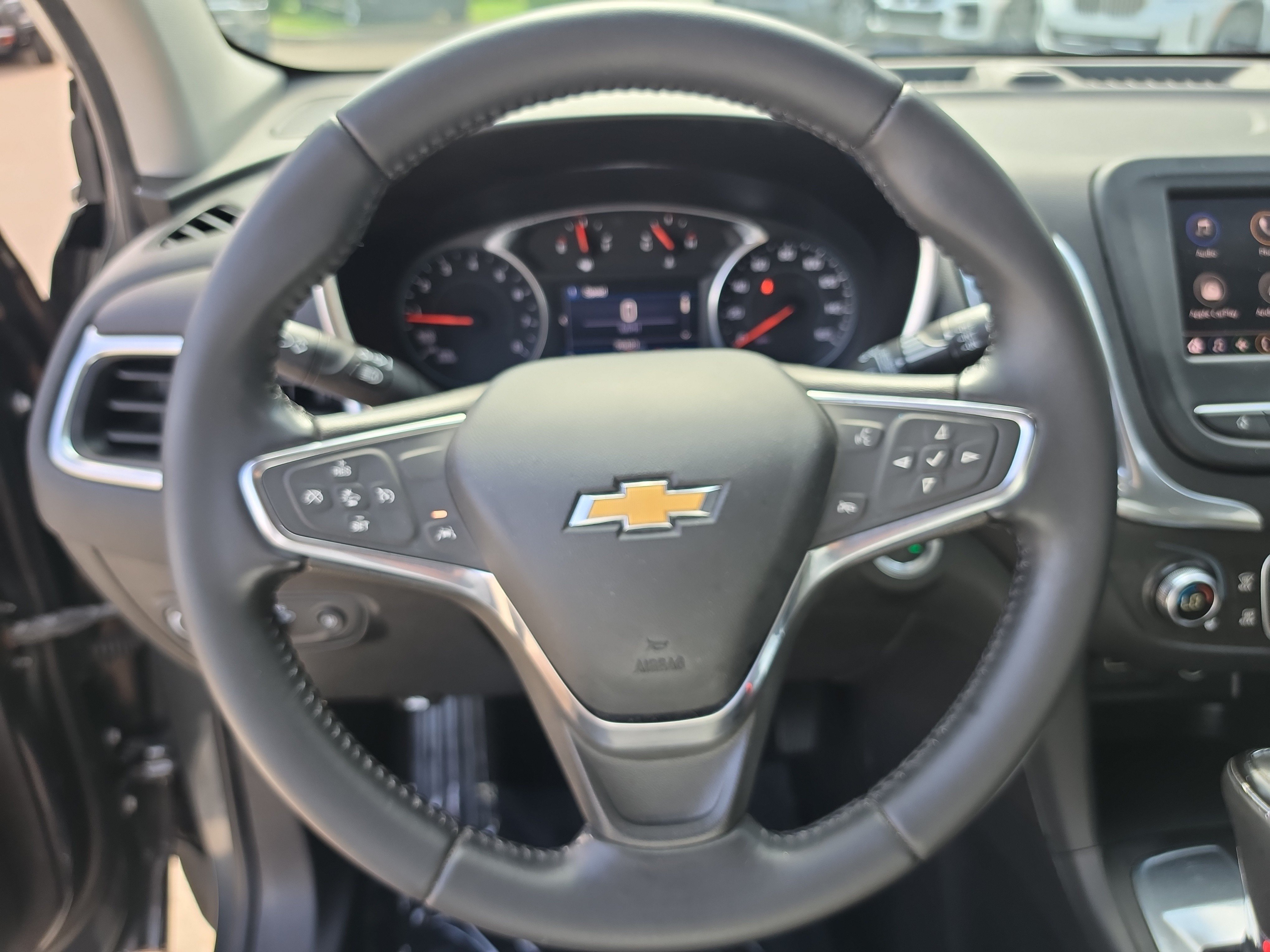 Used 2021 Chevrolet Equinox LT FWD image 29