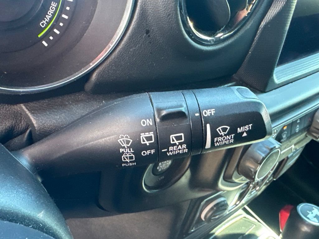 Used 2021 Jeep Wrangler Unlimited Sahara AWD/4WD image 40