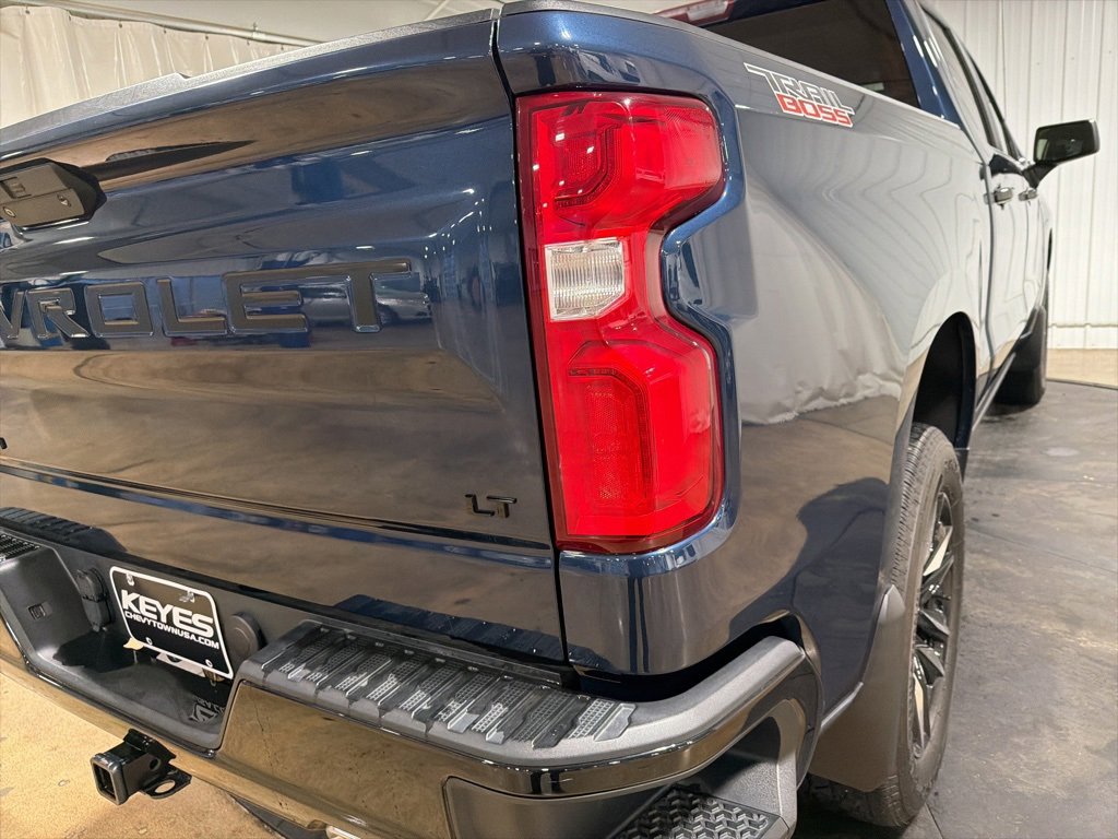 Used 2020 Chevrolet Silverado 1500 LT Trail Boss image 17