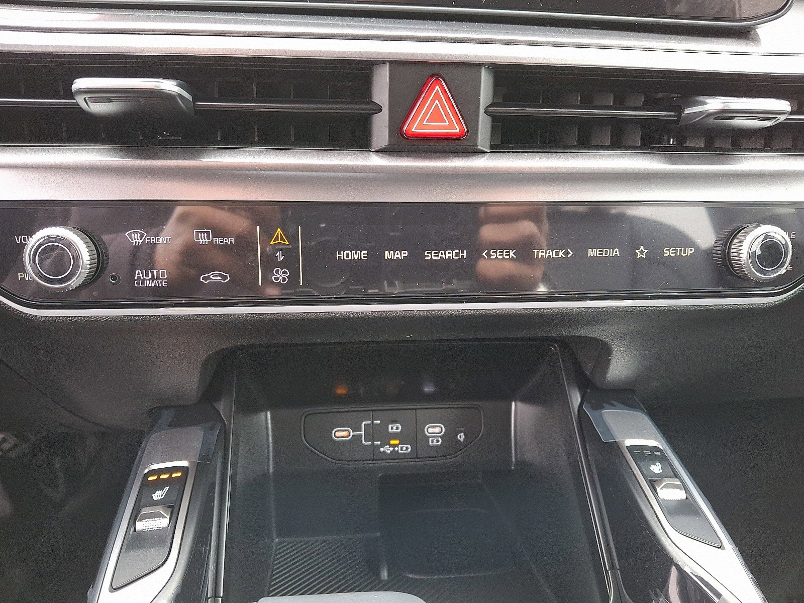 New 2025 Kia Sorento S image 16