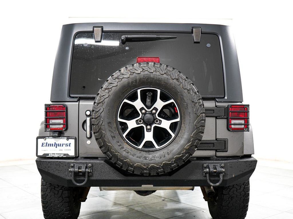 Used 2014 Jeep Wrangler Unlimited Sahara w/ Connectivity Group AWD/4WD image 6