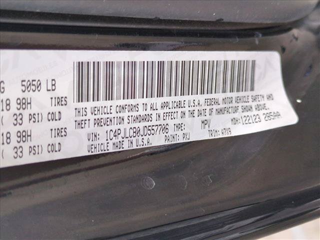 Used 2018 Jeep Cherokee Latitude w/ Altitude Package FWD image 24