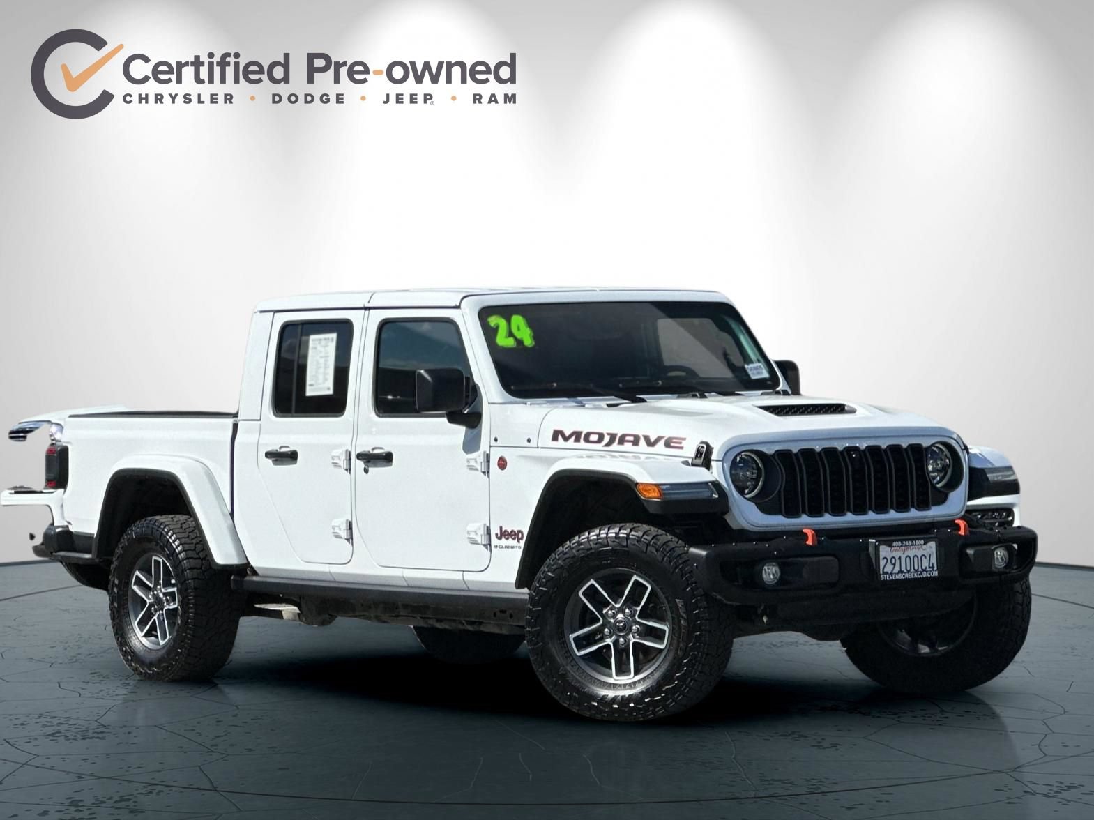 Used 2024 Jeep Gladiator Mojave AWD/4WD image 2