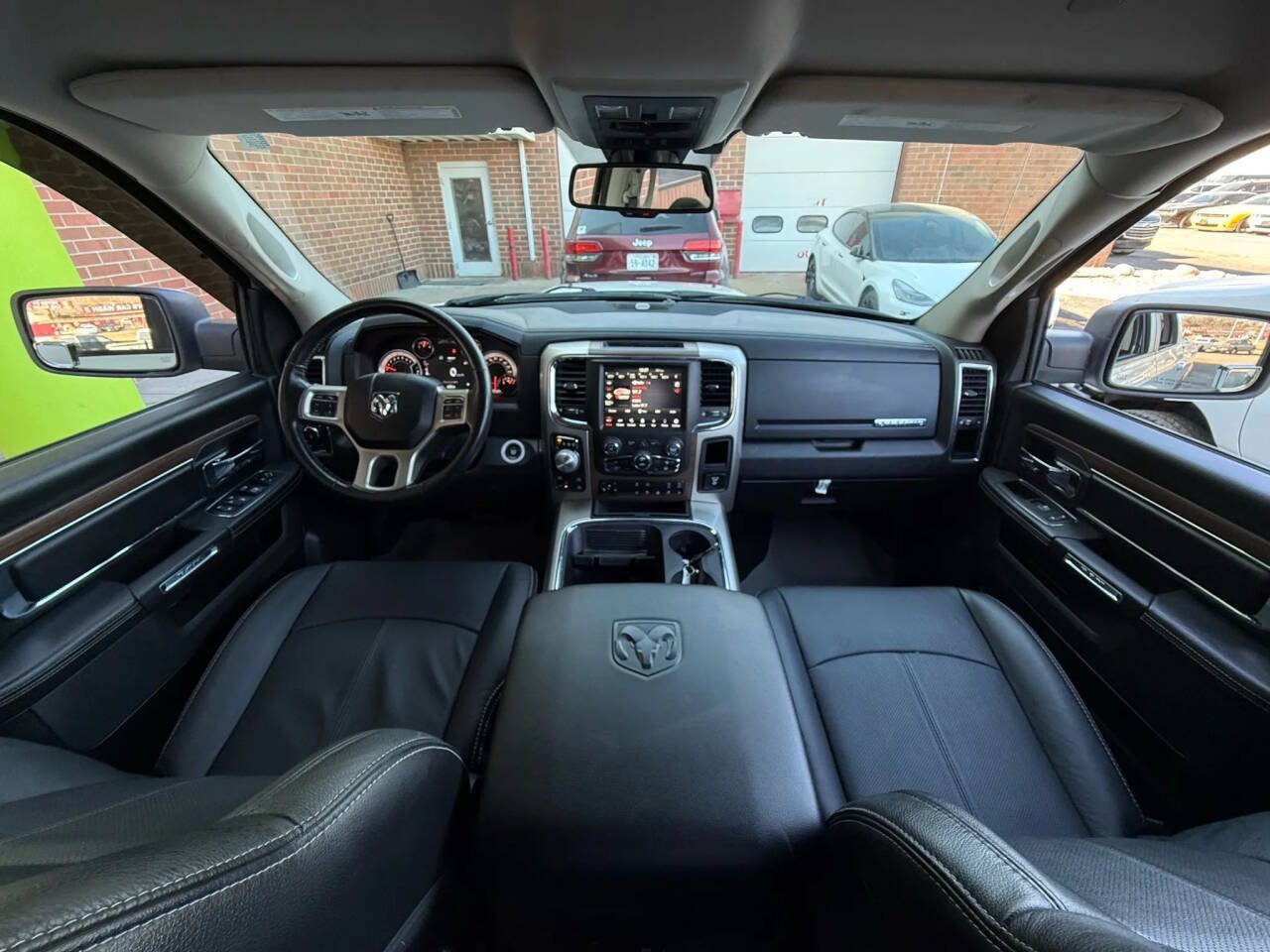 Used 2018 RAM 1500 Laramie w/ Convenience Group AWD/4WD image 7