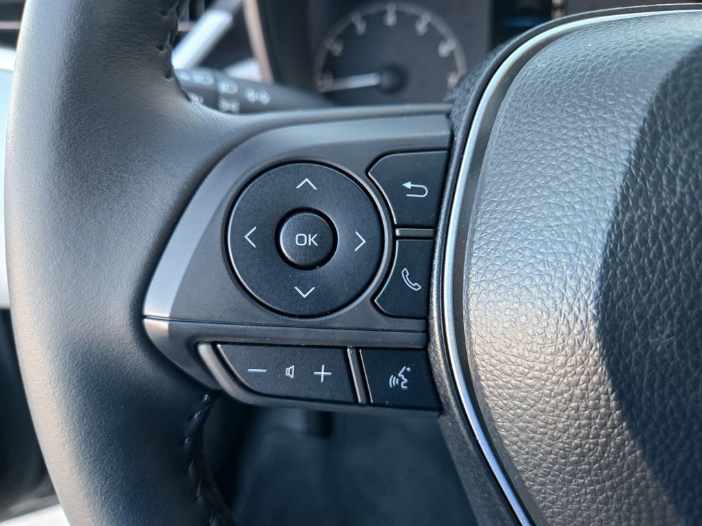 Certified 2025 Toyota Corolla SE image 15