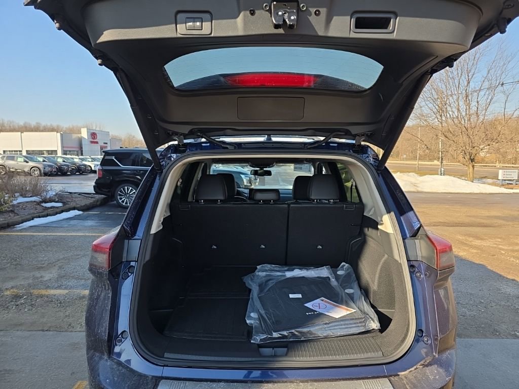 New 2026 Nissan Rogue Platinum w/ Platinum Premium Package image 7