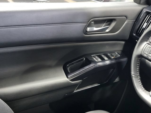 Used 2022 Nissan Pathfinder SV w/ Cargo Package AWD/4WD image 23