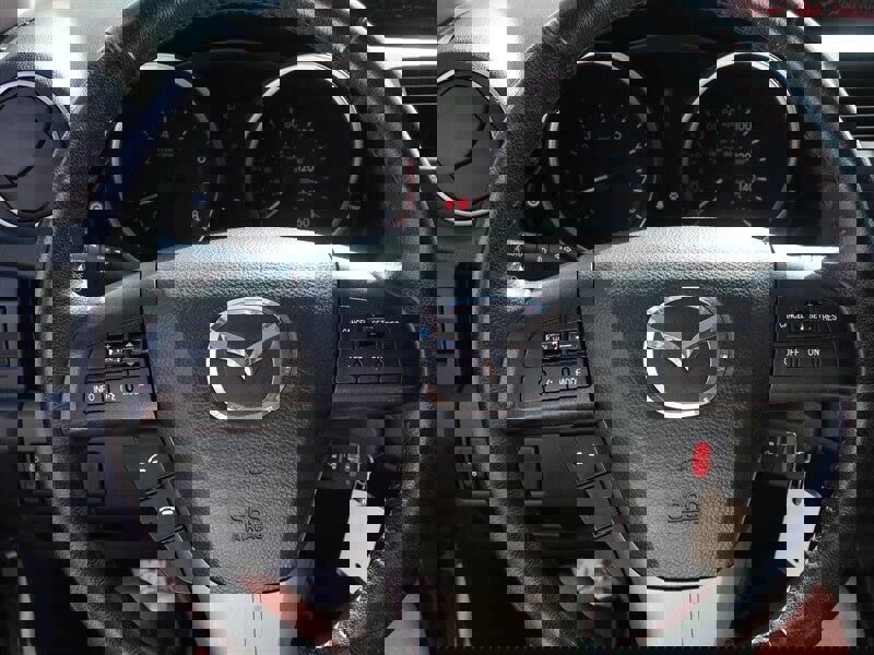 Used 2014 MAZDA MAZDA5 Grand Touring image 13