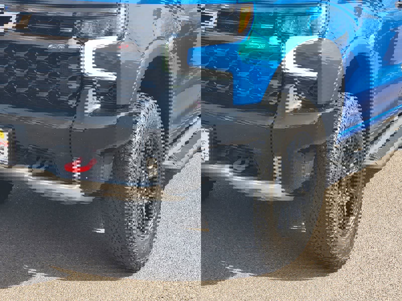 Used 2023 Chevrolet Silverado 1500 ZR2 w/ Technology Package image 7