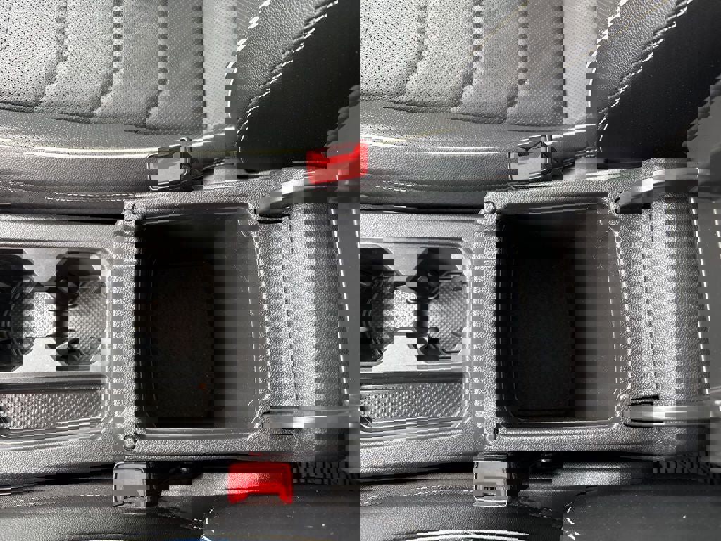 Used 2024 Volkswagen Tiguan SEL R-Line image 19