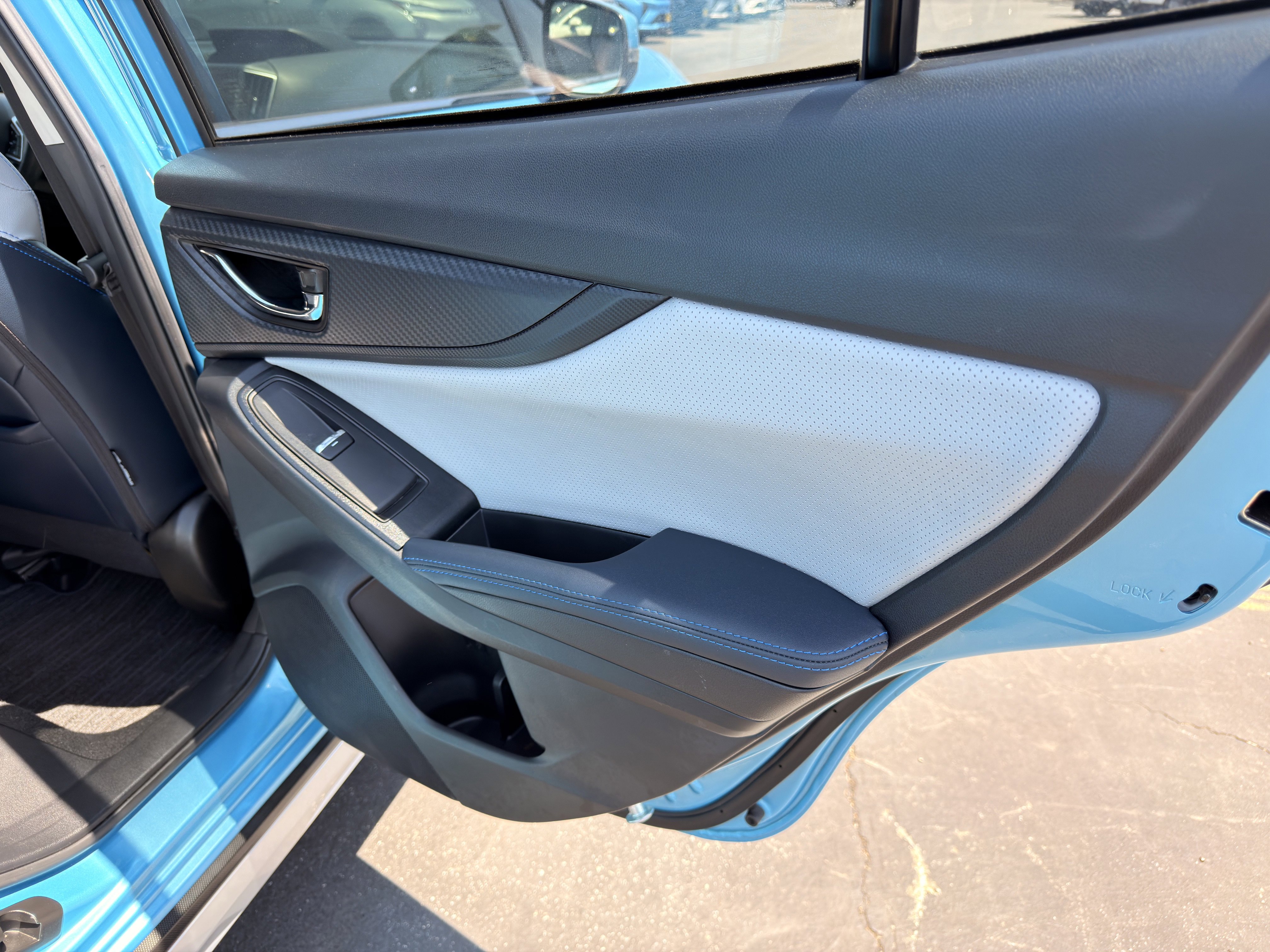 Used 2021 Subaru Crosstrek Hybrid w/ Moonroof Package w/Navigation AWD/4WD image 13